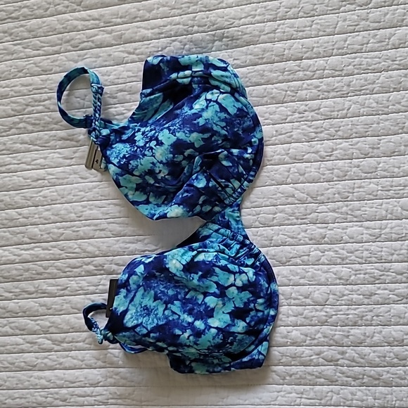 Two Piece Bikini - Picture 6 of 11